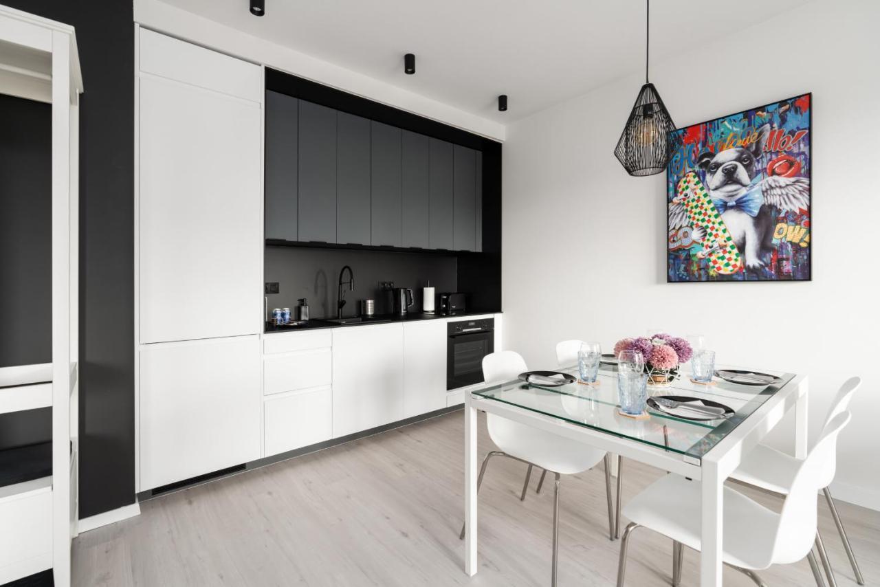 פוזנן Stara Cegielnia Lake View Apartment By Renters Prestige מראה חיצוני תמונה
